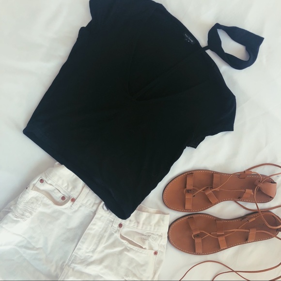 River Island Black Collar Neck Crop Top - Picture 2 of 3